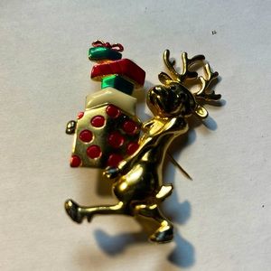 Vintage reindeer, gold tone, brooch